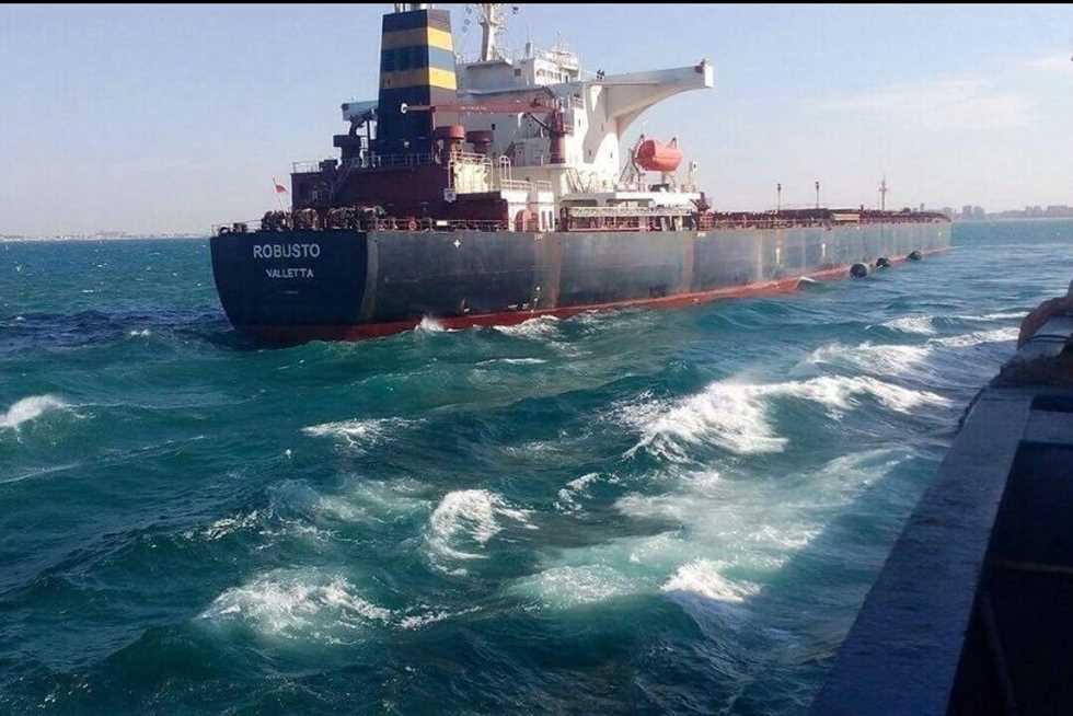 إغلاق موانئ السويس لسوء الأحوال الجوية | المصري اليوم