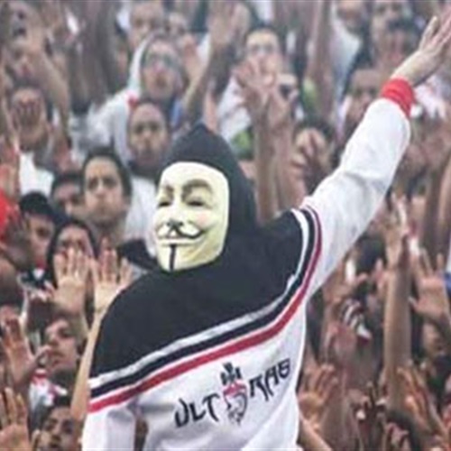 'وايت نايتس' يقتحم ستاد السلام.. ويهاجم مرتضى منصور
