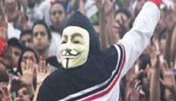 'وايت نايتس' يقتحم ستاد السلام.. ويهاجم مرتضى منصور