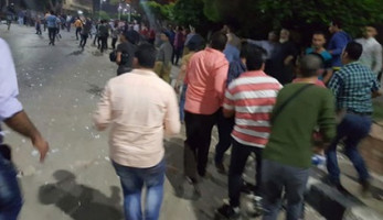 ملثمون يهاجمون المحامين المعتصمين في نقابتهم بـ"كلاب وأسلحة بيضاء"