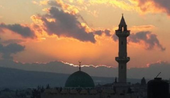 ⁠⁠⁠دعوى قضائية تُطالب بتأخير موعد صلاة الفجر نصف ساعة