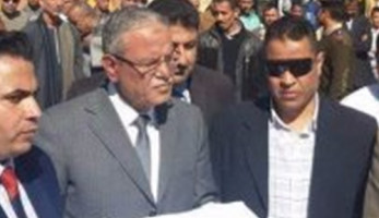 محافظ المنيا يحمل كفنه لإنهاء خصومة ثأرية بمغاغة