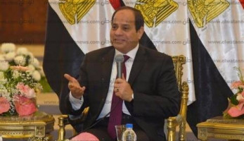 السيسي لـ"أبو مازن": القضية الفلسطينية محل تباحث بين مصر وواشنطن