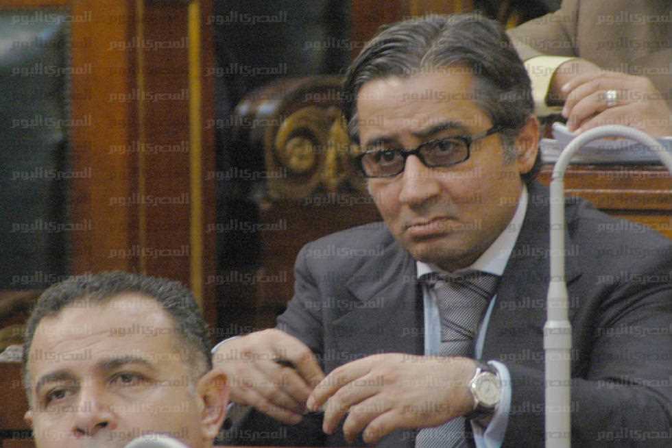 عمرو عبدالحميد: أحمد عز عرض 500 مليون جنيه مقابل التصالح مع الدولة | المصري اليوم