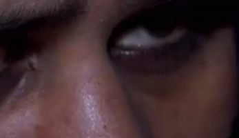 في أول ظهور لها.. "جلادة داعش" تروي تفاصيل تعذيبها للنساء "فيديو"