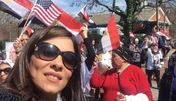 بالفيديو والصور.. الجالية المصرية بأمريكا ترحب بزيارة الرئيس السيسى لواشنطن - اليوم السابع