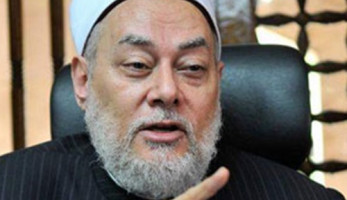 شاهد.. علي جمعة يبكي على الهواء بسبب اغتصاب 'طفلة البامبرز'