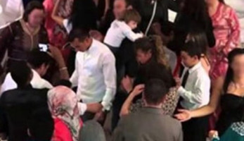 شاهد.. ملهى ليلى يمزج الأذان بالموسيقى فى حفل راقص