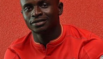 ليفربول يعلن مدة غياب "ماني" عن الملاعب