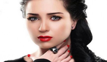شاهد.. رسالة مي عز الدين لـ"تامر حسني و إليسا"