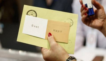 مراقبون دوليون: الفرص في حملة استفتاء تركيا لم تكن "متكافئة"