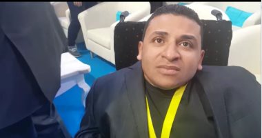 "الشاب المعاق" يكشف سر بكائه أمام السيسى.. ويؤكد: "نفسى أدخل الجيش" - اليوم السابع