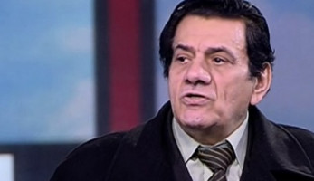أسرار لا تعرفها عن حياة الراحل مظهر أبوالنجا.. تزوج الفنانة آمال حلمي عن قصة حب قوية وقضى يوم عسل واحدا.. "ياحلاوة" فتحة خير لمشواره الفني.. عشق الغناء حبا في فريد الأطرش.. ويفتخر بإضحاك عادل إمام
