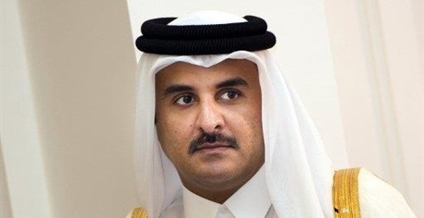 أمير قطر يصل السعودية والملك سلمان يتجاهل استقباله بالمطار