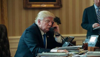 البيت الأبيض: ترامب يتحدث هاتفيًا مع بوتين اليوم | المصري اليوم