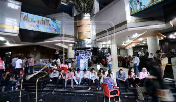مجلس «الصحفيين» يتفق مع المعتصمين على تعليق «شارات سوداء» بمبنى النقابة | المصري اليوم