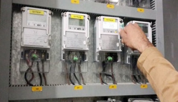 بالأرقام.. كشف حساب تركيب العدادات الكودية بالعقارات المخالفة في عامين.. تركيب ٦٥٠ ألف عداد.. استقبال مليون طلب من المواطنين.. وزيادة متحصلات سرقات التيار إلى ١.١ مليار جنيه (تقرير)