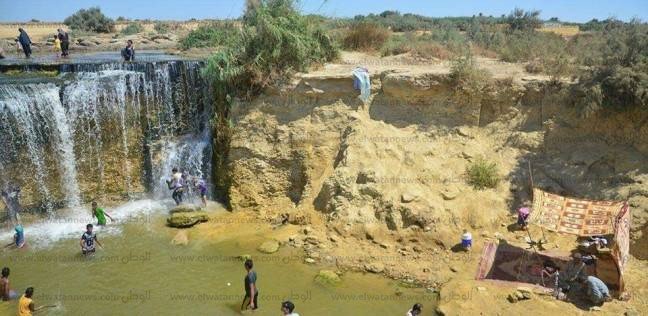 "شباب بتحب مصر": "حرب الألوان" بوادي الريان كارثة بيئية تهدد البرية (خبر)