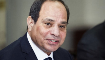السيسي: مصر نجحت في منع انتقال اللاجئين عبر المتوسط (خبر)