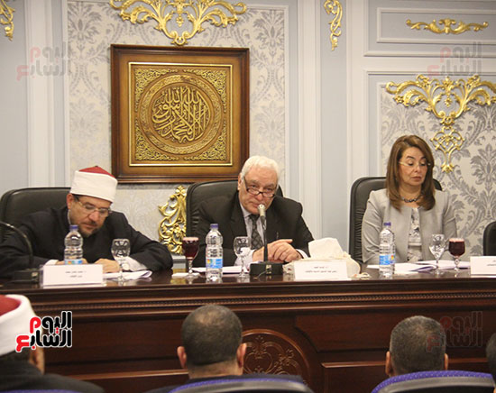 وزيرة التضامن: الشهداء المدنيين ضحايا الإرهاب يخصص لهم معاش دائم 1500 جنيه (خبر)