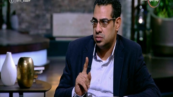بطل «أحداث مارمينا»: منفذ العملية الإرهابية شخص واحد وكان يأكل «لبانة».. فيديو (خبر)