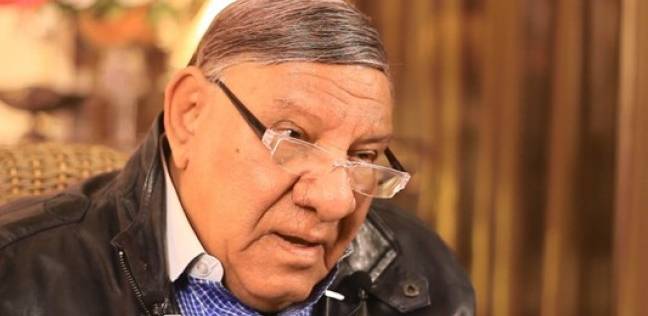مفيد فوزي: "بكيت بسبب مبارك.. وشعرت باليُتم بعده" (خبر)