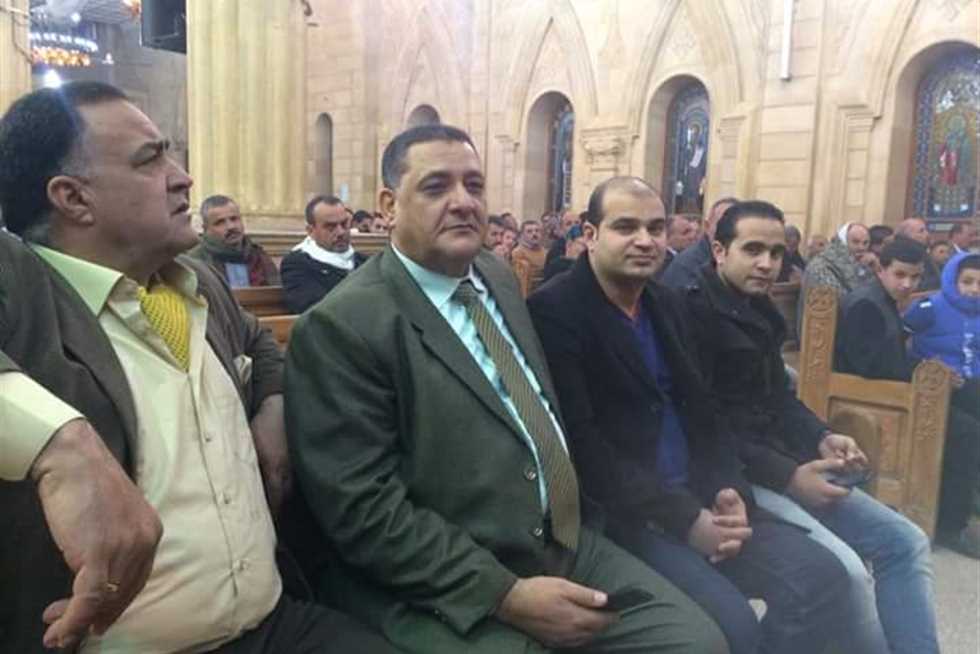 عجينة يثير غضب شباب أقباط بالدقهلية.. والنائب: «ماكنتش أقصد.. قعدت براحتي» (خبر)