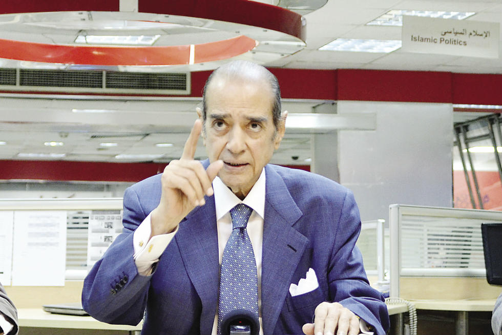 بالفيديو.. فريد الديب يهاجم «بي بي سي» بسبب مبارك: «ناس بتخرف وبتهلوس» (خبر)