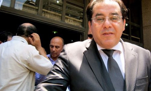 نقابة الصحفيين تسقط عضوية أيمن نور (خبر)