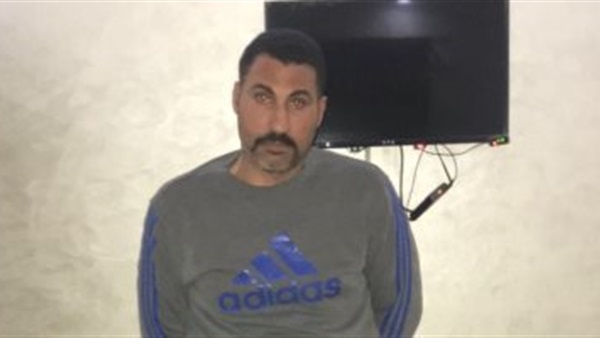 ضبط عاطل غافل موظفا وسرق هاتفه في مسجد بوسط البلد (خبر)