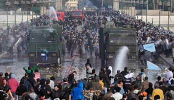 «قطع الاتصالات وحريق الوطنى».. 7 سنوات مرت على ذكرى «جمعة الغضب» (فيتشر)