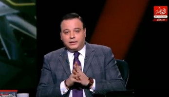 تامر عبدالمنعم يفتح النار على لميس الحديدي ويذكرها بموقفها من مبارك (خبر)