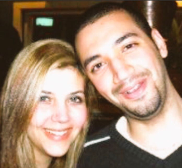 مريدو معز مسعود يفتحون النار عليه فى «تويتر» بسبب «شعر شقيقته» (ريبورتاج)