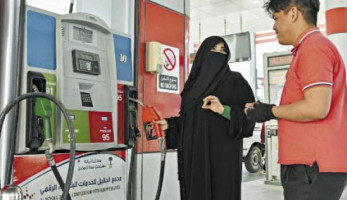 رئيسة تحرير صحيفة سعودية تعمل فى محطة بنزين: المرأة ناجحة فى أى مجال