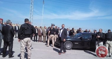 أول صور لموقع انفجار موكب رئيس الوزراء الفلسطينى فى غزة - اليوم السابع