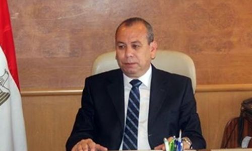 محافظ دمياط يمنع هدايا عيد الأم