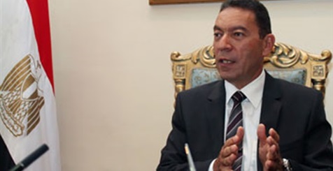 هاني الناظر ينفي تسبب الموبايلات في الإصابة بسرطان المخ (خبر)