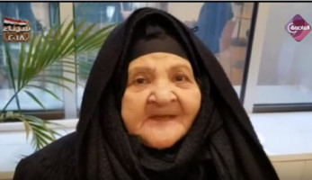 بالفيديو.. مسنة مصرية بعد انتخاب الرئيس بأمريكا: «نفسي أبوس السيسي» (خبر)