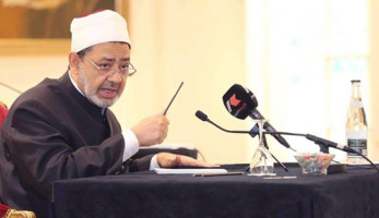 8 سنوات لأحمد الطيب على كرسي مشيخة الأزهر.. إعادة هيئة كبار العلماء بعد إلغائها وتوزيع الزكاة على 750 ألف فقير ورفض لقاء نائب 'ترامب' بعد تهويدهم للقدس وإرسال قافلة لمسلمى الروهينجا