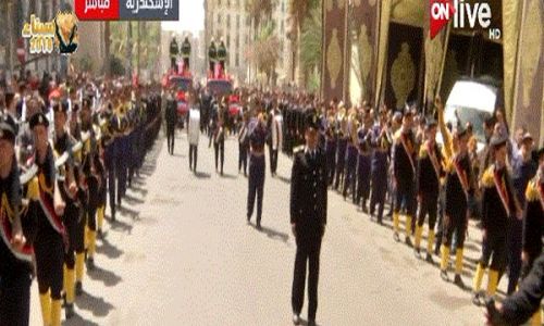 بالفيديو.. هتافات تطالب بإعدام الإخوان في جنازة شهيدي الإسكندرية (خبر)