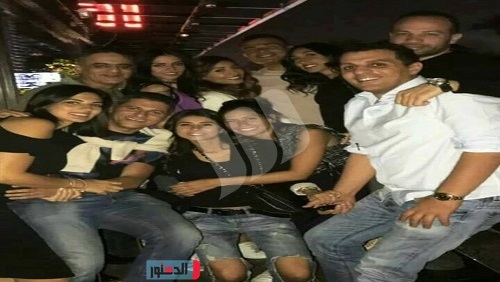 بالصور.. دينا الشربينى فى أحضان عمرو دياب من جديد (خبر)