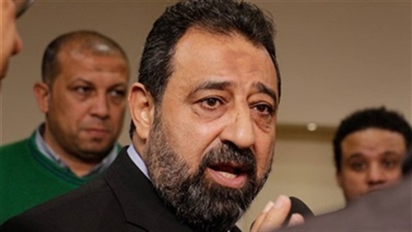 «فضيحة الفيديو» تجبر مجدي عبدالغني على مغادرة معسكر المنتخب بسويسرا (خبر)