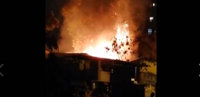 بالفيديو| حريق في مقر الإسعاف بالمعادي بسبب البرق (خبر)