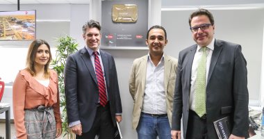 الوفد الأمريكى المراقب للانتخابات يزور اليوم السابع ويتفقد صالة التحرير.. صور - اليوم السابع