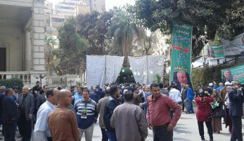 أعضاء الوفد يتوافدون على مقر الحزب لاختيار «الرئيس الجديد» خلفاً للبدوي (صور) | المصري اليوم (خبر)