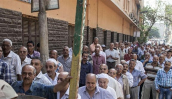 "الإرهابية" تنتهك قيم الدين والمجتمع.. دعوات للمطالبة بعدم احترام كبار السن المشاركين في انتخابات الرئاسة.. وخبراء علم نفس: عقليات غير ناضجة (ريبورتاج)