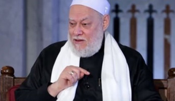 علي جمعة يوضح حكم التبرع بالدم مقابل مبلغ مالي .. فيديو (خبر)
