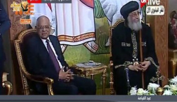 بالفيديو.. عبد العال: "المساجد والكنائس لازم تتبني على مسطرة واحدة" (خبر)