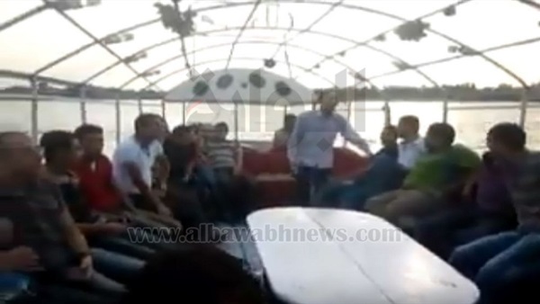 الأتوبيس النهري وسيلة رائعة للاستمتاع بمناظر القاهرة الخلابة في شم النسيم.. مواطنون: رخيص ويحتاج إلى تسويق.. و"التحرش" أزمة خطيرة (فيتشر)
