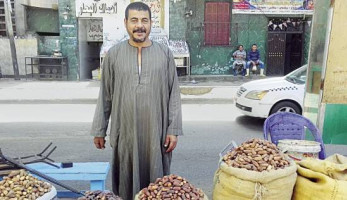 سوق البلح على صفيح ساخن: «يا تشترى بلح.. يا تاكل عجوة» (فيتشر)
